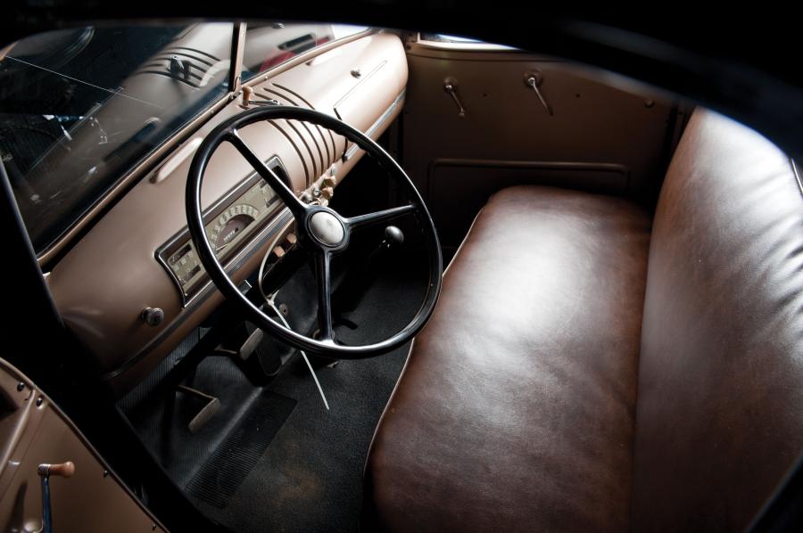  Chevrolet Half-Ton Pickup Truck 1941 года  (фото 11 из 13)